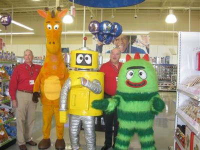 Toys R Us Opening